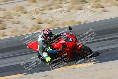 media/Dec-05-2024-Racers Edge (Thu) [[e102e0690b]]/3-B Group/Session 2 (Turn 12 Inside)/